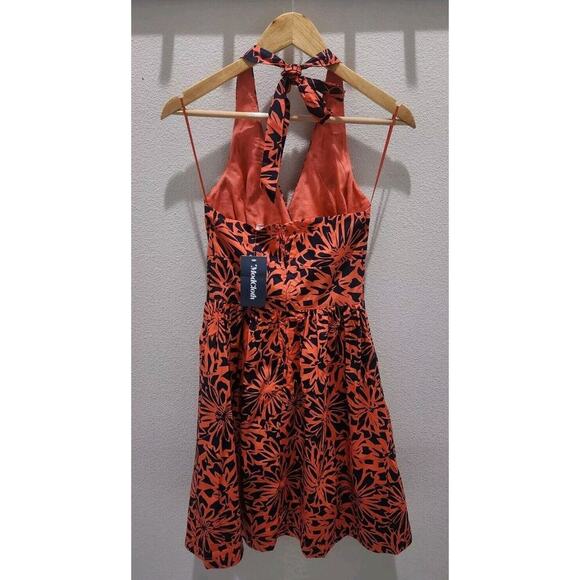 NWT ModCloth Orange Floral Halter Dress, V-Neck, Pockets Fit & Flare Cotton Sz 2 - Picture 4 of 10